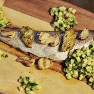 Запеченный сиг с грибной лепешкой