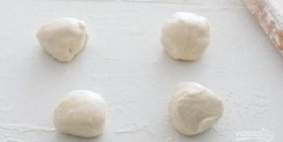 жареные лепешки с зеленым луком