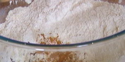 ароматные маффины с яблоками и изюмом