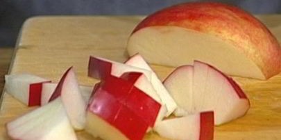 ароматные маффины с яблоками и изюмом