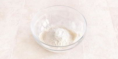 банановые маффины с черной смородиной