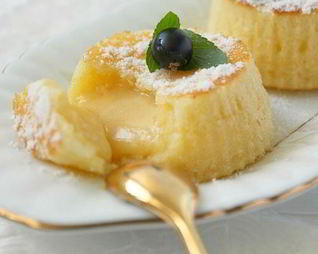 Домашние ванильные маффины с начинкой