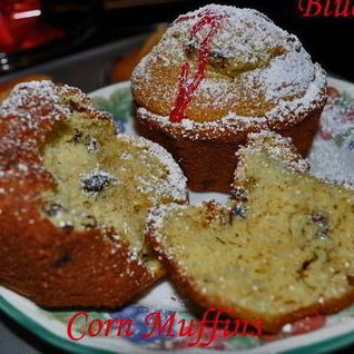 Кукурузные маффины с голубикой
