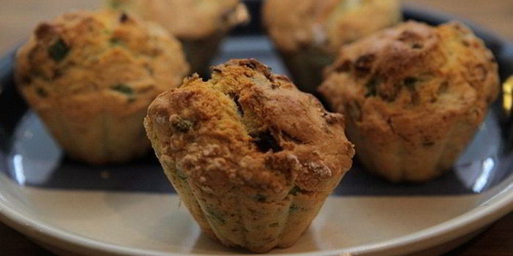 Рецепт кукурузные маффины с зеленым луком и чили