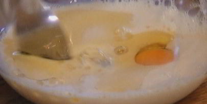 кукурузные маффины с зеленым луком и чили