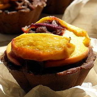 Маффины на рисовой муке с персиками