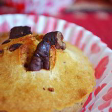 Рецепт Маффины с карамелизированными орешками пекан