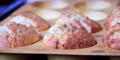 маффины с кокосовой стружкой