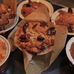 Маффины с мандаринами и орехами