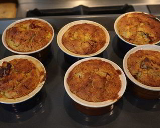 Маффины с персиками и овсяными хлопьями