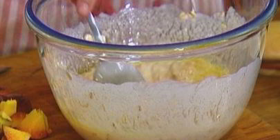 маффины с персиками и овсяными хлопьями