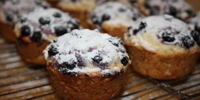 маффины с рикоттой и смородиной