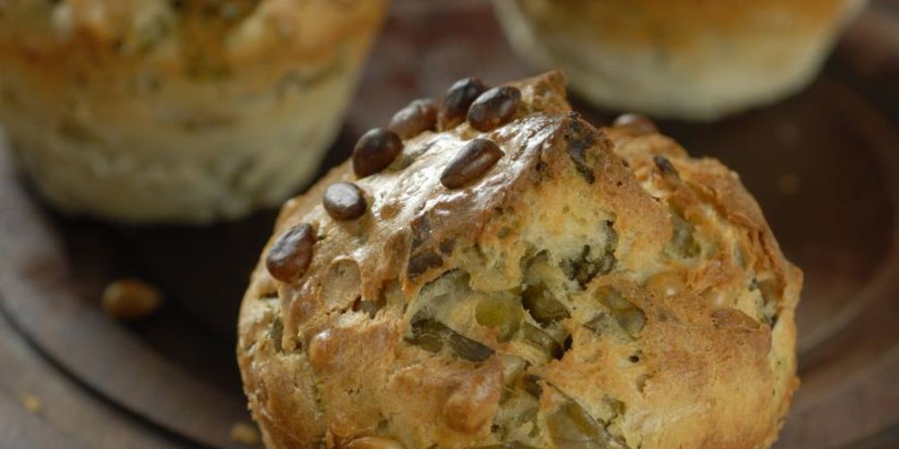 Рецепт маффины с щавелем и кедровыми орешками