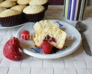 Маффины с ягодой