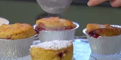 малиновые маффины