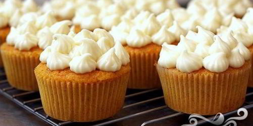 Рецепт морковные маффины со сливочной глазурью