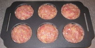 мясные маффины с овощной начинкой