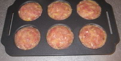 мясные маффины с овощной начинкой