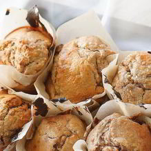 Рецепт Овсяные маффины с вишней и кокосом