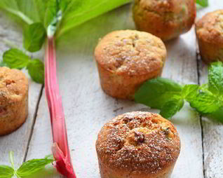 Ревенные маффины с мятой и миндалем