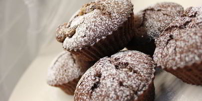 шоколадные маффины с халвой