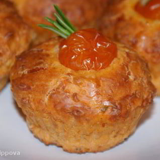 Томатные маффины с розмарином