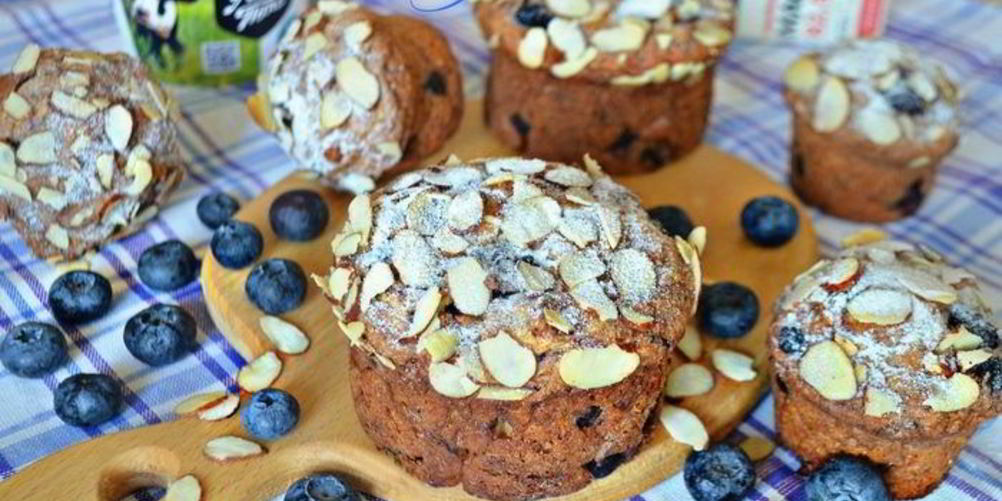 Рецепт творожные маффины с черникой