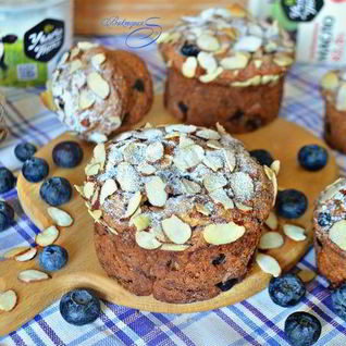 Творожные маффины с черникой