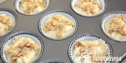 яблочные маффины с овсяной посыпкой