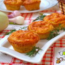 Рецепт Закусочные маффины с кабачком и сыром