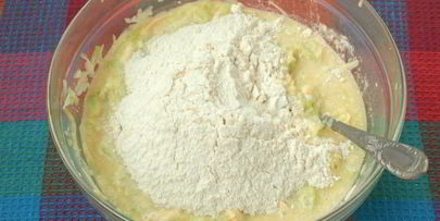 закусочные маффины с кабачком и сыром