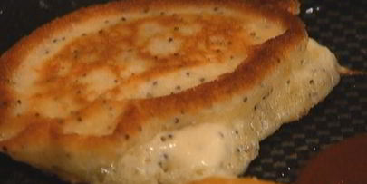 ароматные оладьи с маком и мандаринами