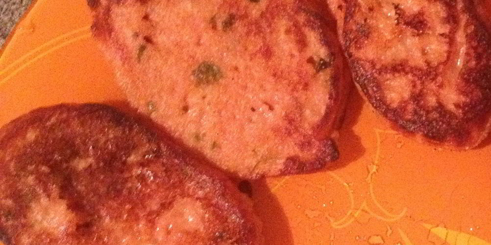 Рецепт индийские гороховые оладьи с томатом