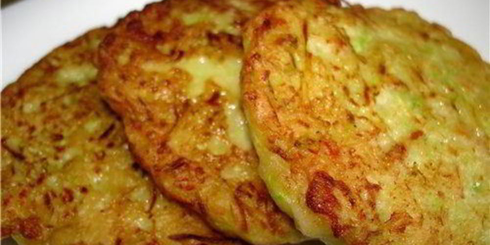 Рецепт кабачковые оладьи с бананами