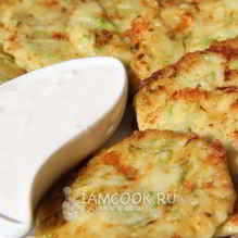 Рецепт Кабачковые оладьи с сыром и чесноком