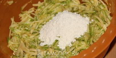 кабачковые оладьи с сыром и чесноком