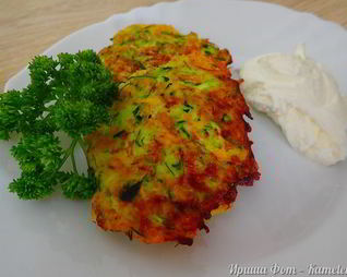 Кабачковые оладьи с сыром