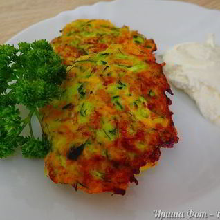 Кабачковые оладьи с сыром