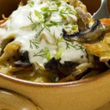 Рецепт Картофельные оладьи с куриным филе и грибами