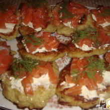 Рецепт Картофельные оладьи с семгой