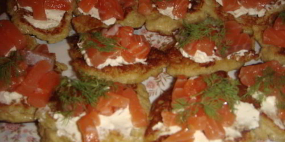 Рецепт картофельные оладьи с семгой