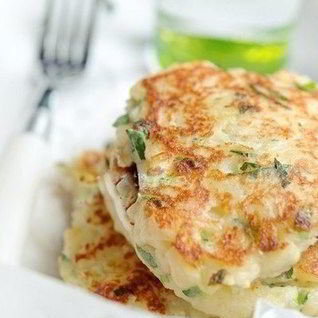 Картофельные оладьи с сыром