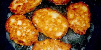 кукурузные оладьи с курицей