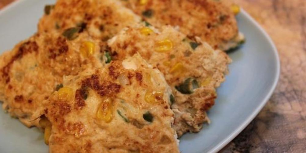 Рецепт куриные оладьи с кукурузой и фасолью