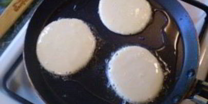 оладушки на кислом кефире