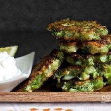 Рецепт Оладьи из брокколи и цветной капусты