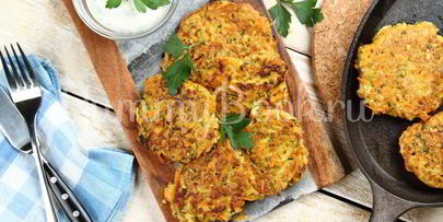 оладьи из ячневой крупы с йогуртовым соусом