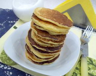 Оладьи на дрожжах на кефире