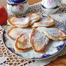 Рецепт Оладьи на дрожжах с яблоками