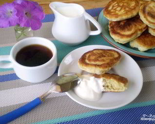 Оладьи на кефире пышные